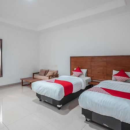 Super Oyo 686 Bunga Karang Hotel Μπεκάσι Εξωτερικό φωτογραφία
