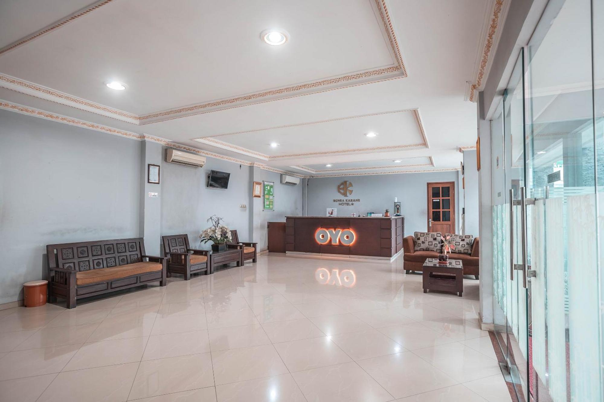 Super Oyo 686 Bunga Karang Hotel Μπεκάσι Εξωτερικό φωτογραφία