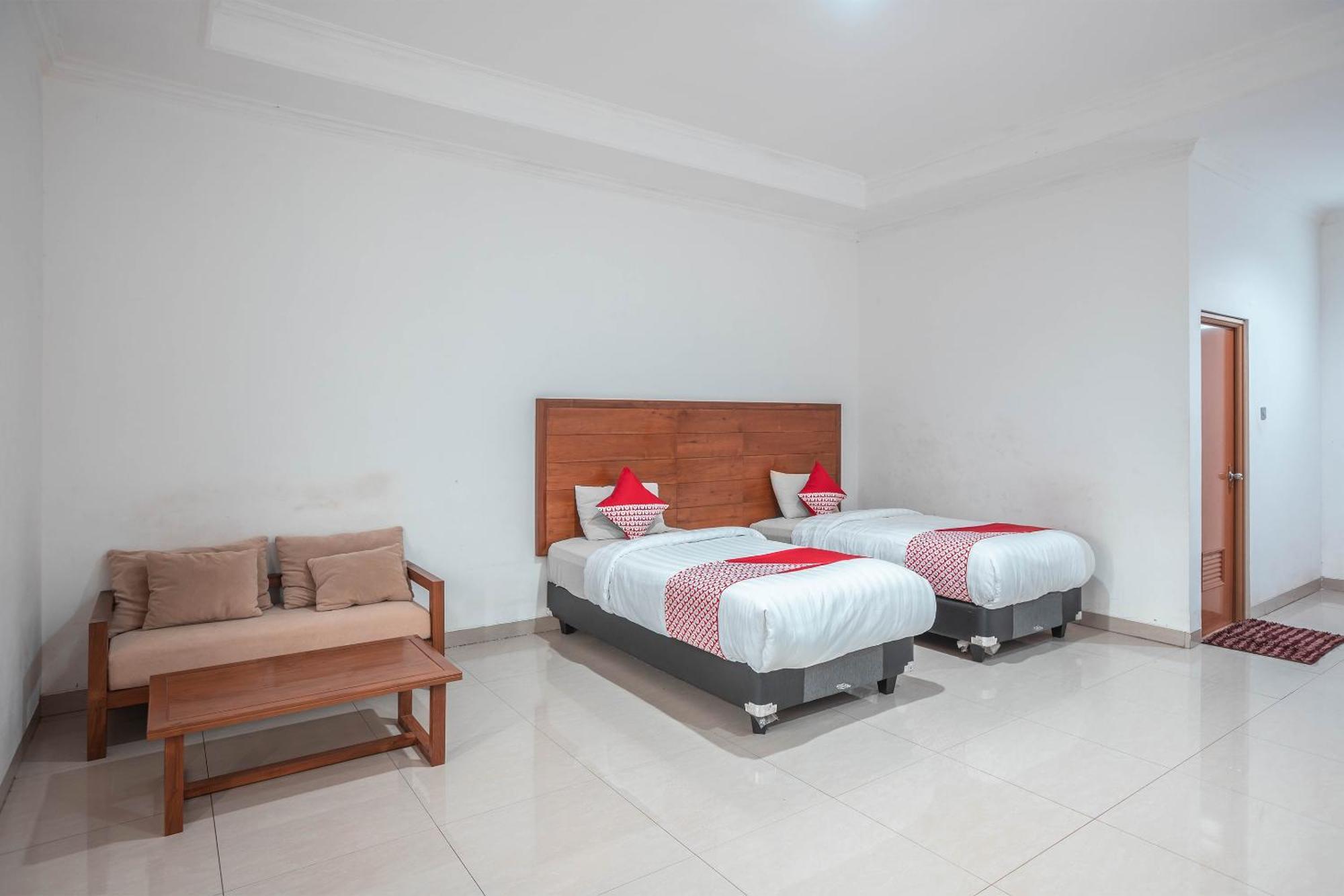 Super Oyo 686 Bunga Karang Hotel Μπεκάσι Εξωτερικό φωτογραφία